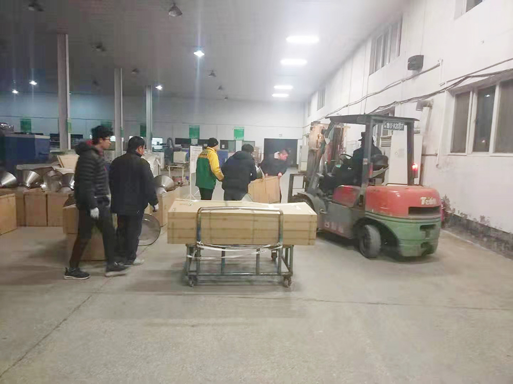 路博環(huán)保加班加點(diǎn)，確保按時(shí)交貨 (3).jpg