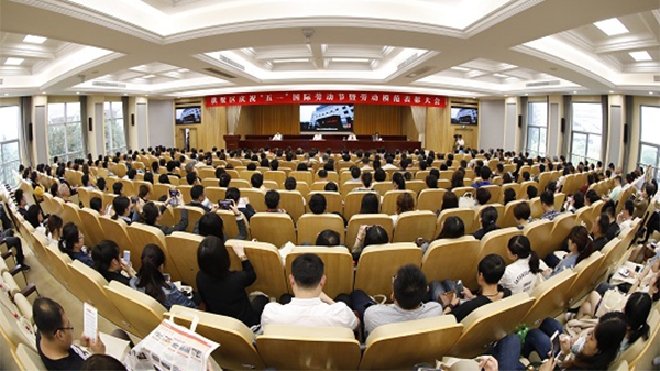 五一勞動(dòng)節(jié)托普云農(nóng)董事長(zhǎng)陳渝陽(yáng)榮獲“杭州市拱墅區(qū)勞模”稱號(hào)