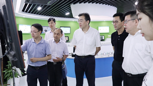 浙江省農(nóng)業(yè)農(nóng)村廳黨組書記、廳長(zhǎng)王通林一行蒞臨托普云農(nóng)調(diào)研